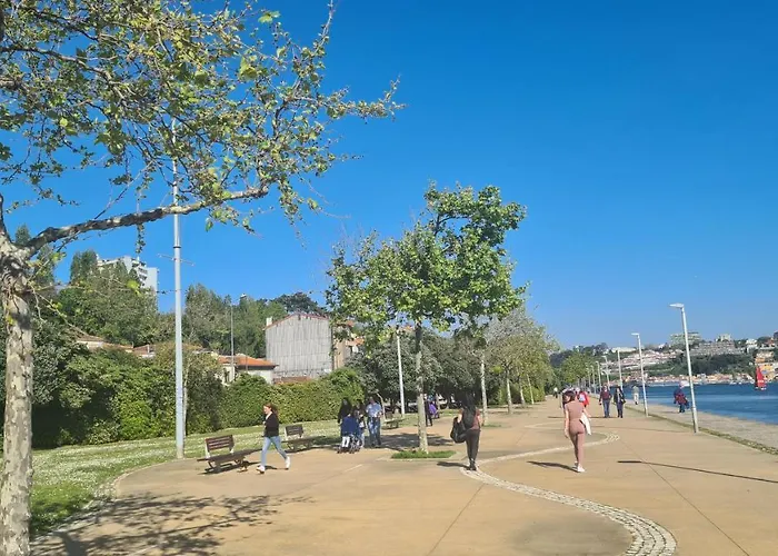 Vista Douro E Mar Порту